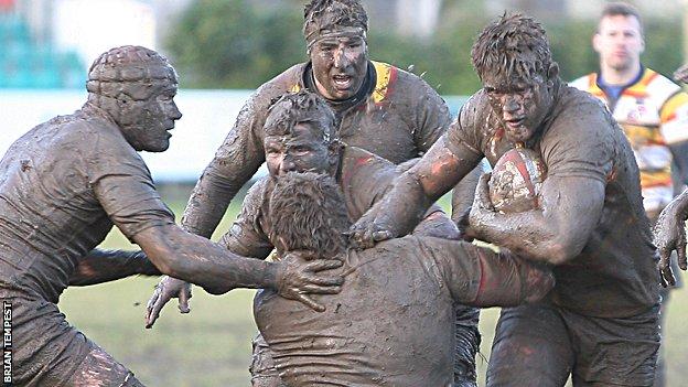 Pirates beat Doncaster at a muddy Mennaye