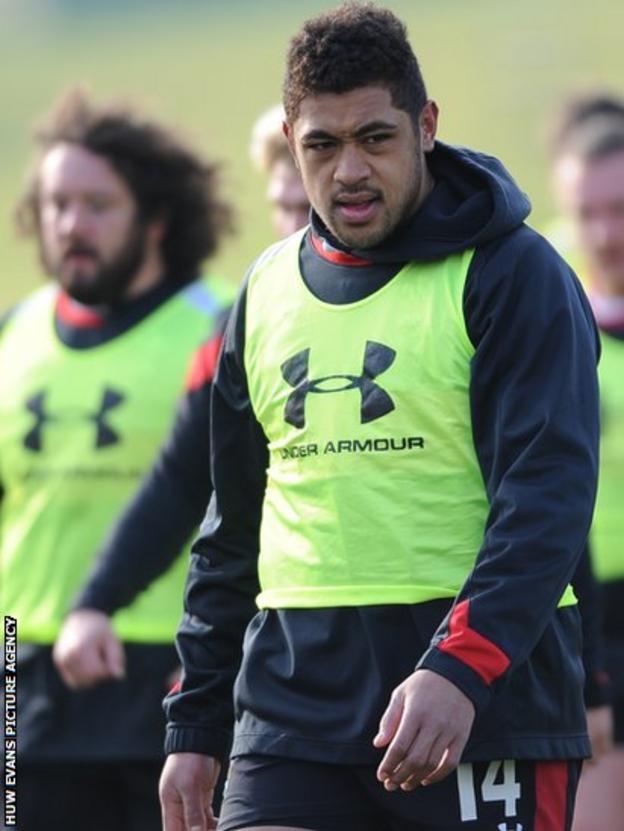 Wales number eight Toby Faletau joins Wales' training session ahead of their Six Nations clash against Italy in Rome on Saturday