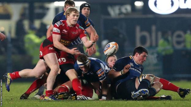 Aled Davies feeds the ball from the base of a ruck