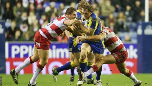 Ben Westwood looks to breach the Wigan Warriors defence