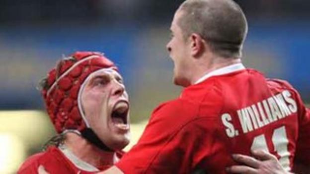 Alun Wyn Jones and Shane Williams