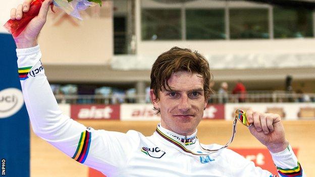 Martyn Irvine with his gold medal at the World Track Championships