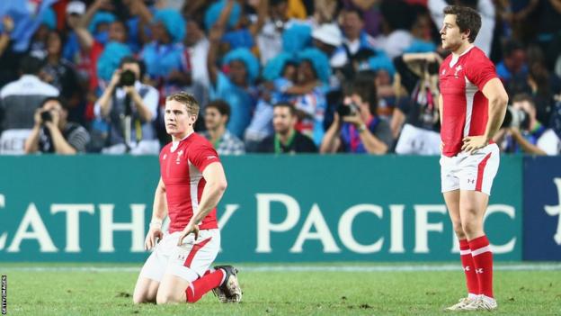 Defeat in the Hong Kong Sevens final against Fiji leaves Wales dejected