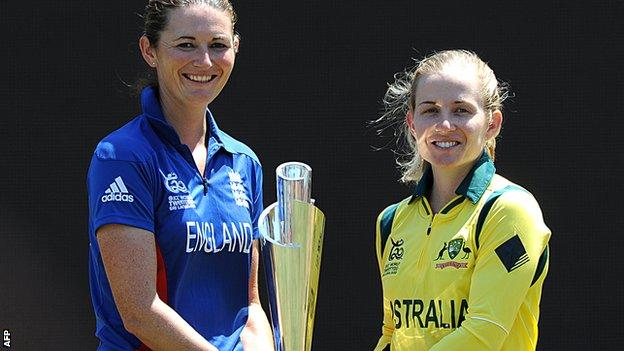 England women's captain Charlotte Edwards with Australia counterpart Jodie Fields
