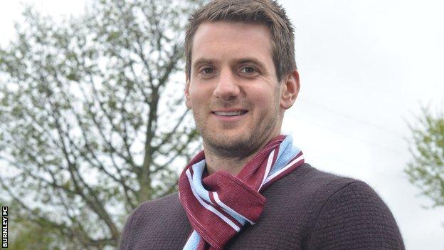 Burnley: Bristol City keeper Tom Heaton to join Clarets ...