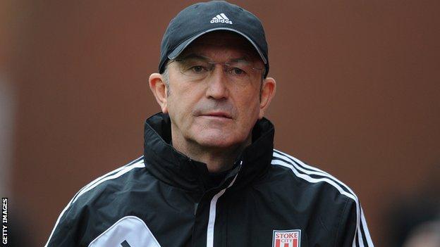 Tony Pulis leaves Stoke City after seven years in charge - BBC Sport