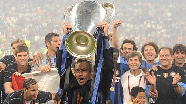 Jose Mourinho celebrates winning the Champions League with Inter