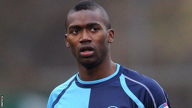 Jon-Paul Pittman agrees to Wycombe Wanderers return - BBC Sport