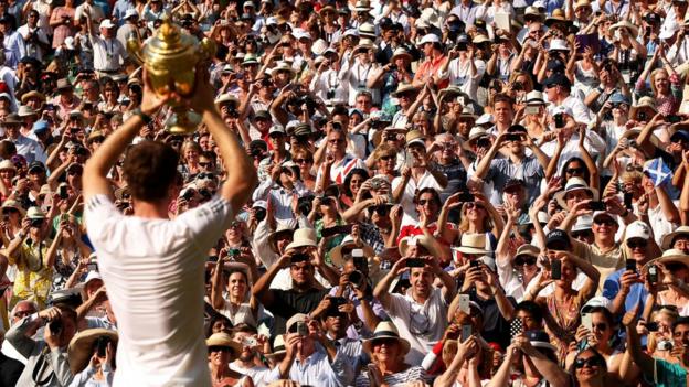 Murray wins Wimbledon 2013 title