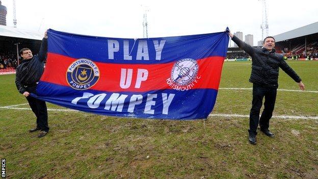 New deal for Wycombe Wanderers' Dave Winfield - BBC Sport