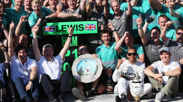 Lewis Hamilton and Mercedes team