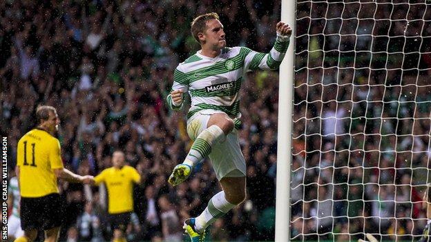 Kris Commons celebrates his second-half goal for Celtic