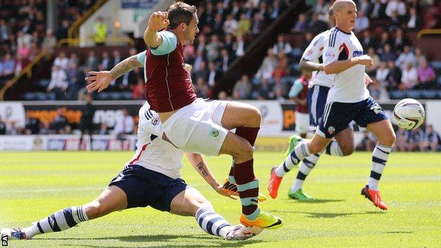 Bolton begin at Burnley - Eurosport