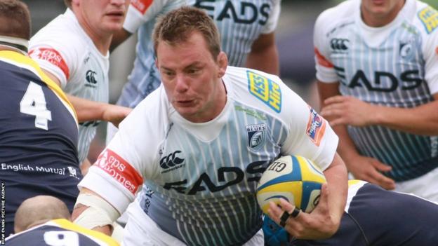 Cardiff Blues skipper Matthew Rees leads his side to a 21-17 win at Worcester Warriors
