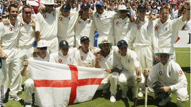 England celebrate in Sydney in 2003