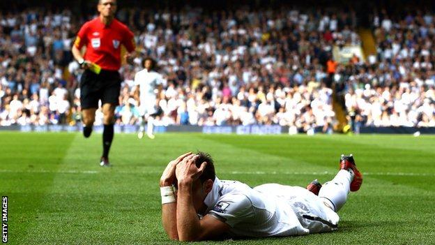 Gareth Bale cautioned for simulation