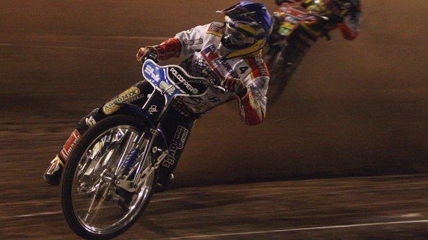 Swindon Robins in action