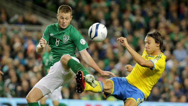 James McCarthy and Albin Ekdal in action as Sweden beat the Republic of Ireland 2-1 in Dublin