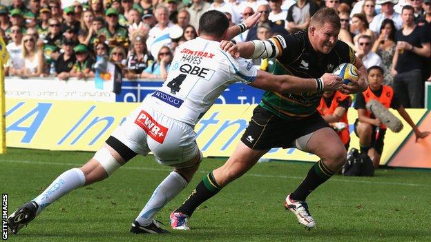Dylan Hartley scores against Exeter Chiefs