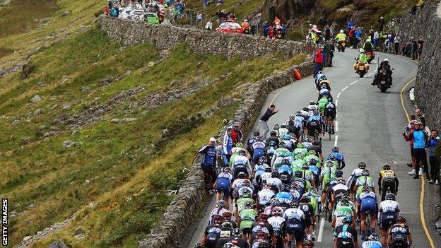 The peloton make their way up Pen-y-Pass during stage four of the Tour of Britain from Stoke on Trent to Llanberis
