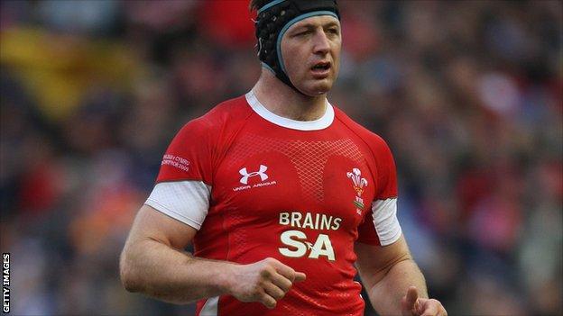 London Irish Sign Former Wales Lock Ian Gough Bbc Sport