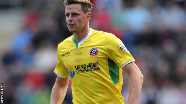 Chesterfield sign Sheffield United striker Chris Porter on loan - BBC Sport