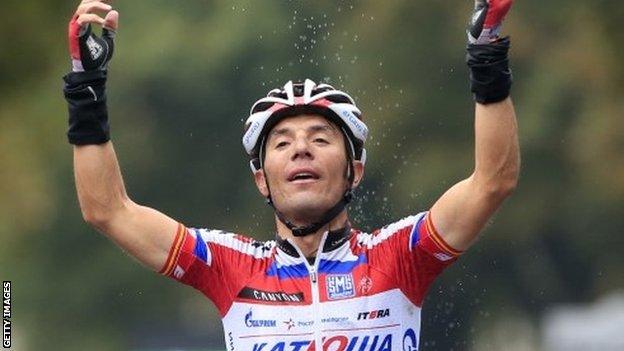 Joaquim Rodriguez celebrates winning the Tour of Lombardy