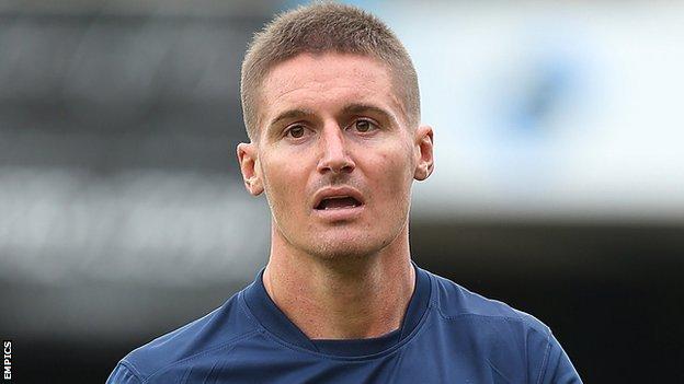 Southend United striker Barry Corr