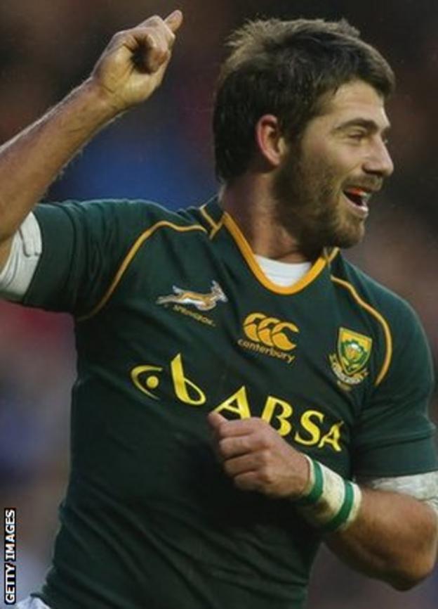 Willie Le Roux celebrates for South Africa