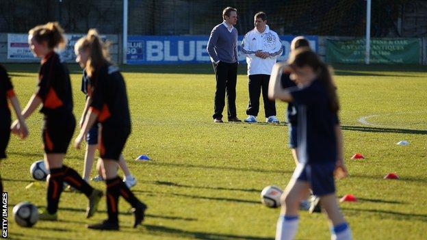 A new coaching scheme is launched for girls and women