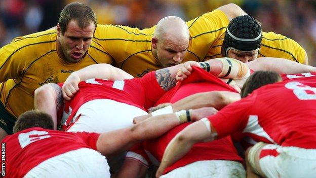 Wales scrum down against Australia