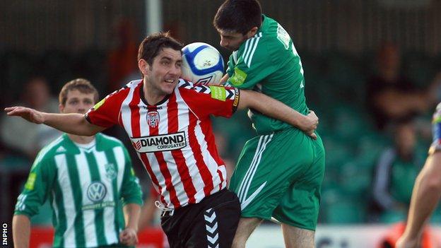 Ruaidhri Higgins in action for Derry City against Bray Wanderers