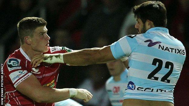 Scott Williams and Fabrice Estebanez clash in October, 2013