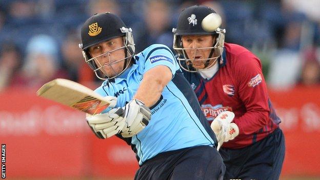 Sussex's Rory Hamilton-Brown and Kent's Mark Davies