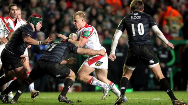 Luke Marshall is tackled by Julian Salvi during the Heineken Cup Pool 5 match at Welford Roa