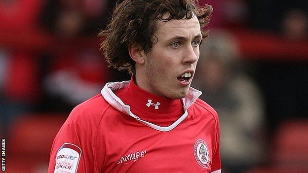 Transfer Window Morecambe Sign Chesterfields Jamie Devitt On Loan