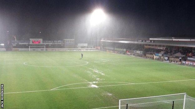 Dagenham v Scunthorpe