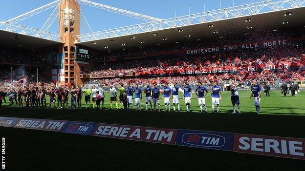 Genoa CFC fans waving flags during the derby soccer match UC Sampdoria vs CFC  Genoa, in Genoa Stock Photo - Alamy