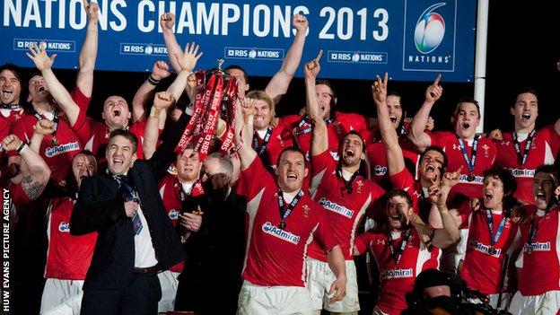 Wales celebrate winning the Six Nations 2013