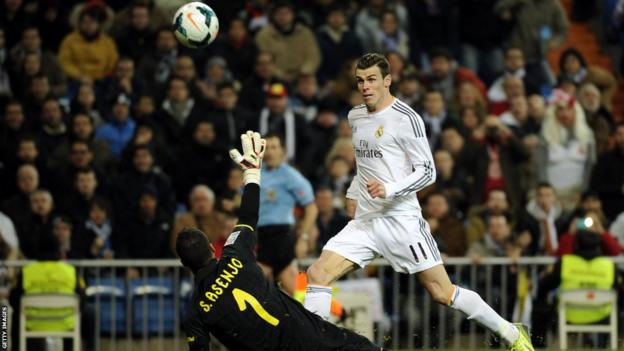Gareth Bale scores for Real Madrid against Villareal in Spain's Primera Liga