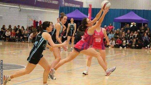 Jessica Shaw in action for Yorkshire Jets