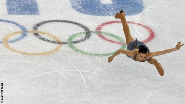 Sochi 2014 Sotnikova Is First Russian Woman To Take Skating Title