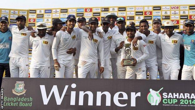 Sri Lanka with the Test series trophy
