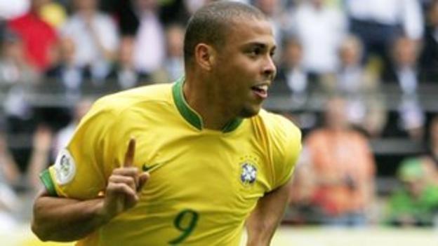 Ronaldo celebrates his 15th World Cup goal after scoring against Ghana in 2006