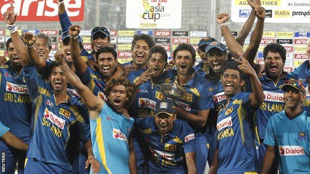 Sri Lanka celebrate wining the Asia Cup