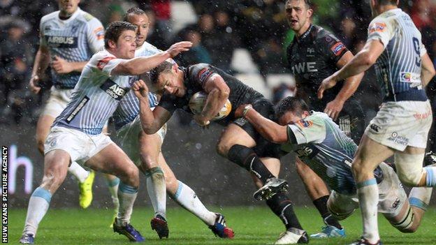 Cardiff Blues struggling to hold the Ospreys at bay in their Pro12 match