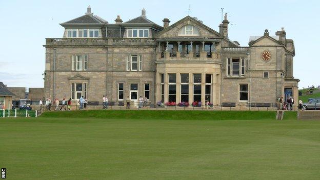 Royal and Ancient club house, St Andrews golf course