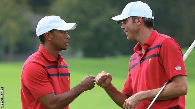 Tiger Woods (left) and Matt Kuchar