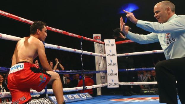 The Mexican appeared to mistime the 10-count and he suffered a first knock-out defeat since losing to compatriot Gerson Guerrero in October 1999