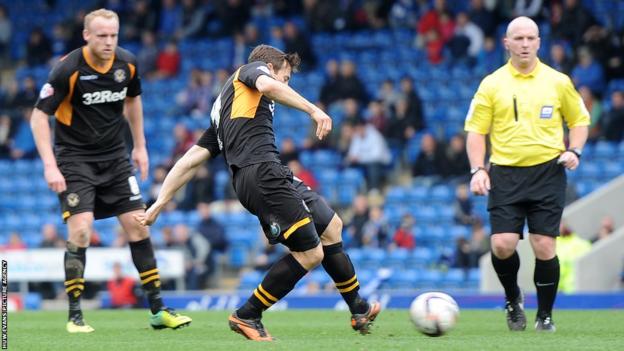But Max Porter scored with seven minutes remaining to secure a point for Newport at the Proact Stadium.